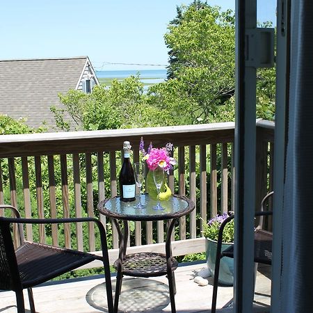 Lavender Bay Bed & Breakfast Барнстабъл Екстериор снимка